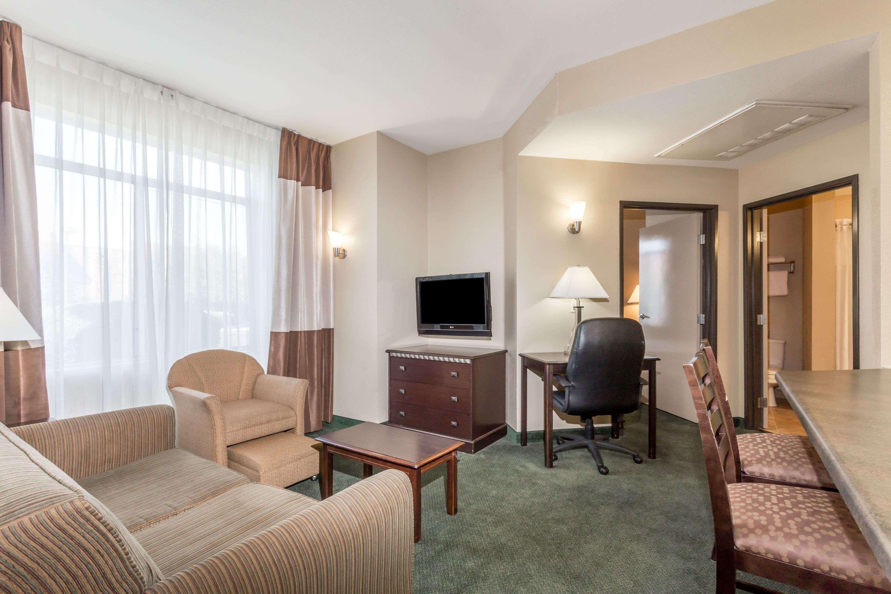 Hawthorn Suites By Wyndham Chandler Esterno foto