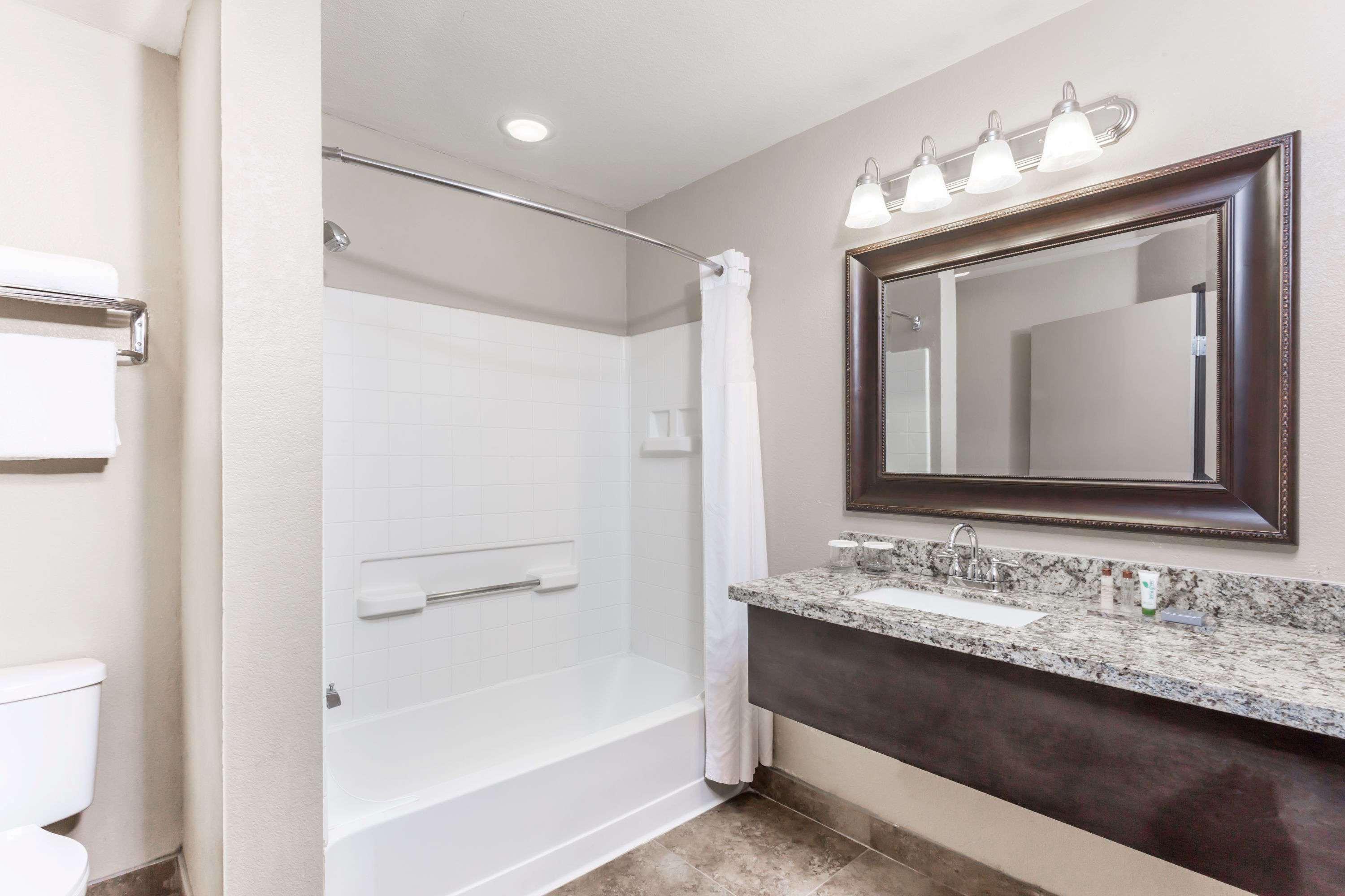 Hawthorn Suites By Wyndham Chandler Esterno foto